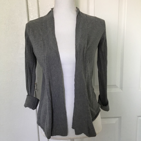 Ambiance Sweaters - Ambiance grey short cardigan, sz Small